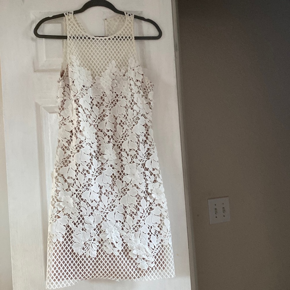 Vera Wang gorgeous dress perfect for bridal or summer 🔥Firm Price